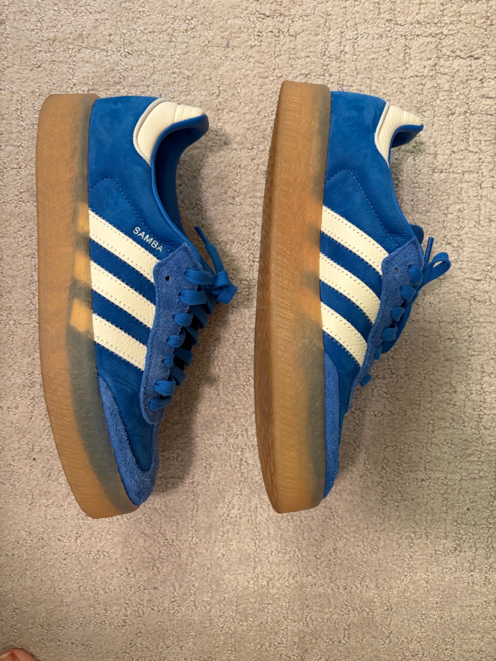 adidas women’s Sambae Blue Suede Sneakers Cloud White/Gum Sole Sz 9.5 - Picture 4 of 8
